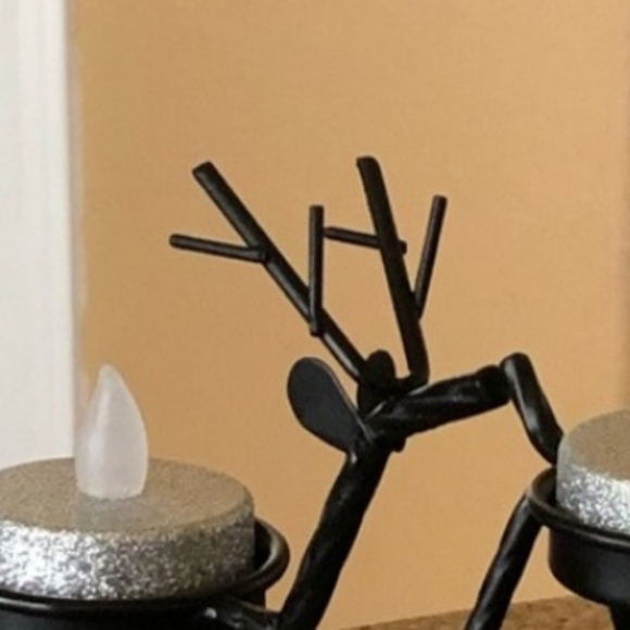 Reindeer Metal Tealight Holders - Picture 2 of 4